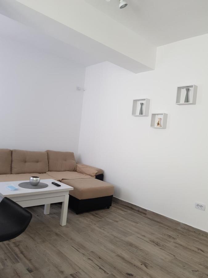 Moni Apartment Năvodari Exterior foto
